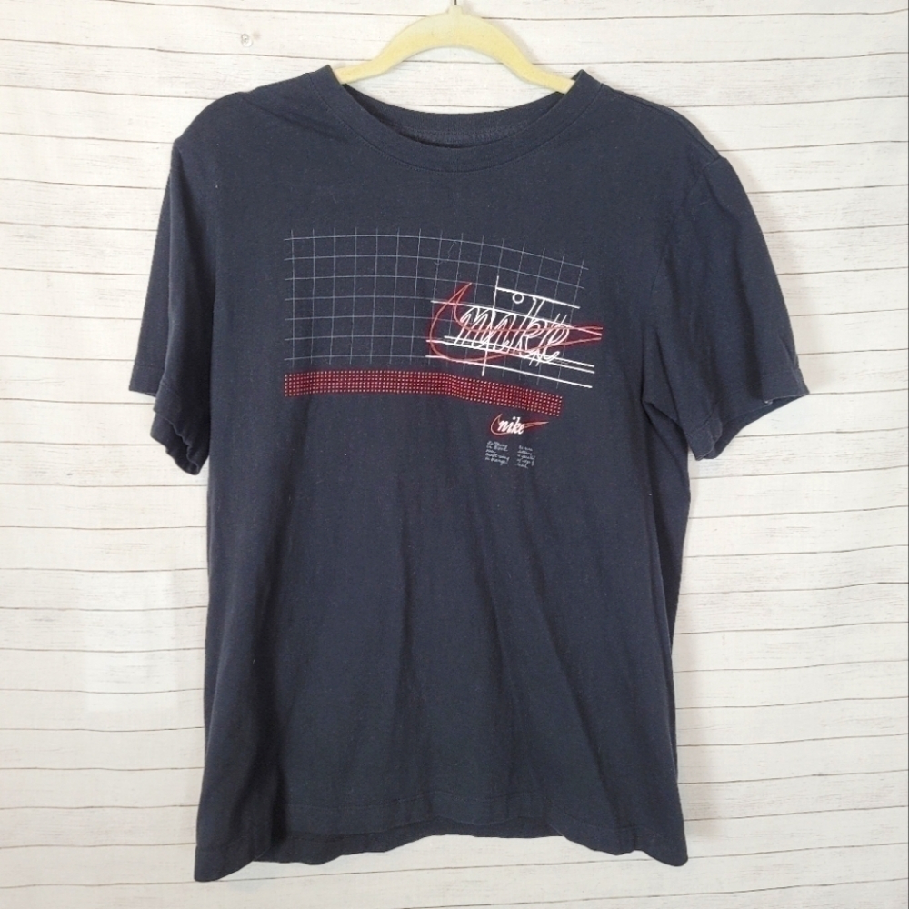 NIKE THE NIKE TEE IN BLACK, SZ SMALL